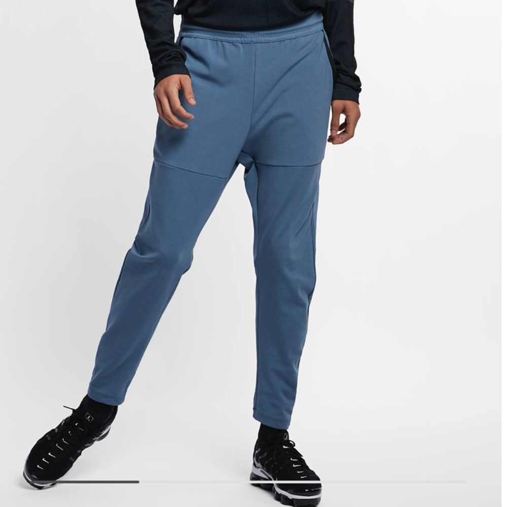 Nike sportswear Tech Pack knit pants men’s small